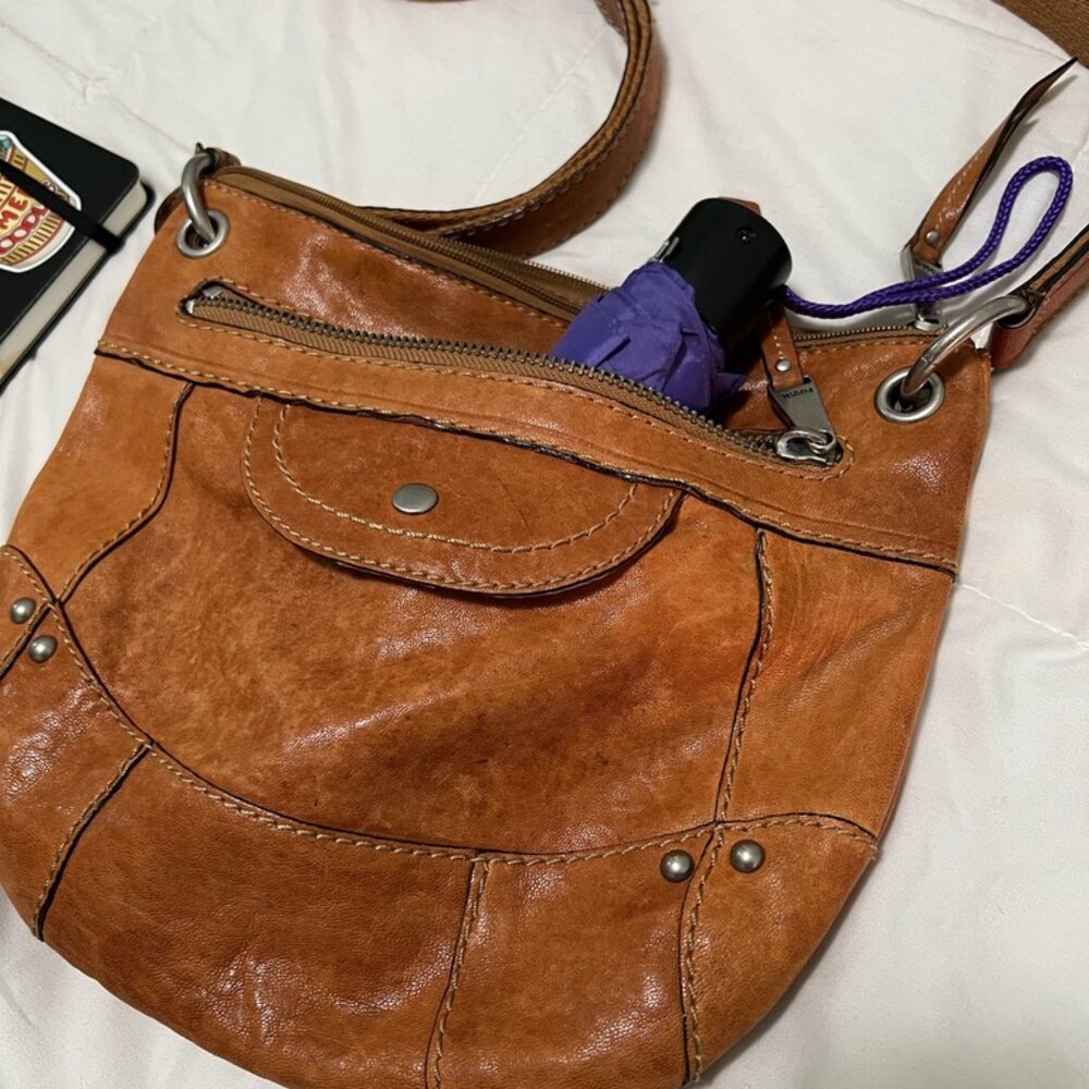 Fossil Vintage Leather Crossbody Bag - Picture 3 of 16